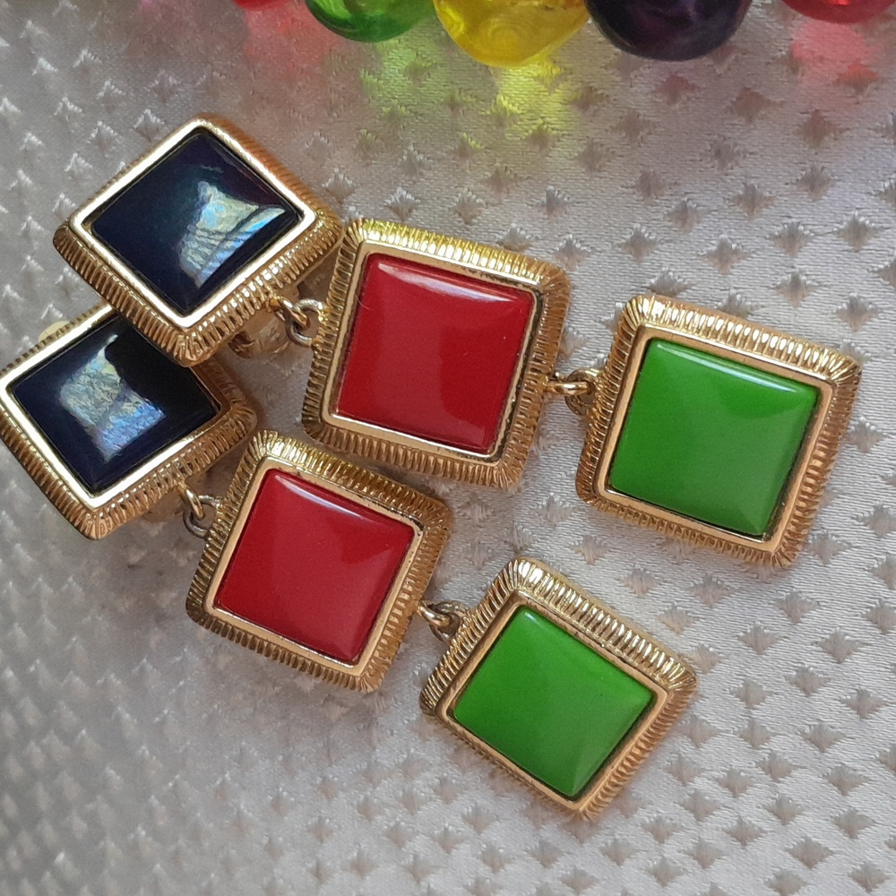 Necklace - Picture 2 of 7
